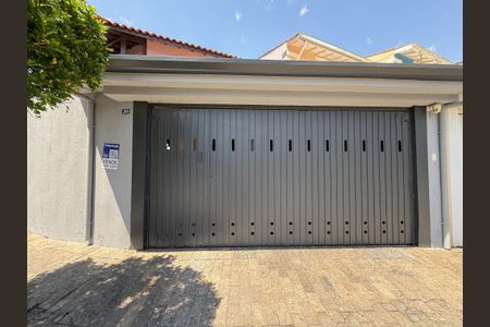 Casa à venda com 93m², 3 quartos e 4 vagasPlaca