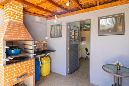 Casa à venda com 93m², 3 quartos e 4 vagasArea Gourmet