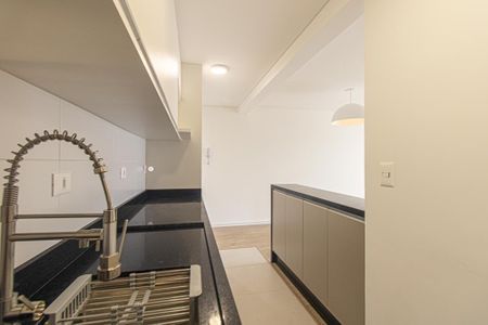 Apartamento para alugar com 102m², 3 quartos e 2 vagasCozinha