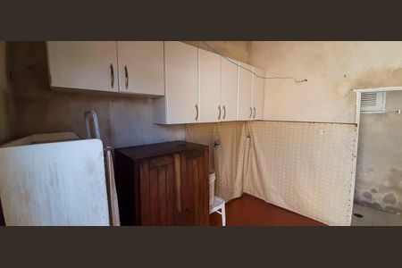 Casa à venda com 114m², 2 quartos e 2 vagas Casa à venda com 114m², 2 quartos e 2 vagasQuarto de Serviço