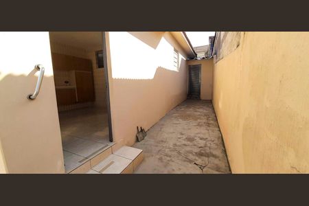 Casa à venda com 114m², 2 quartos e 2 vagas Casa à venda com 114m², 2 quartos e 2 vagasQuintal