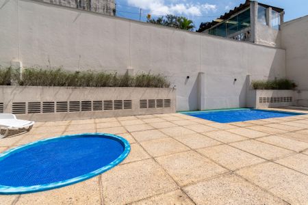 Apartamento à venda com 75m², 3 quartos e 1 vagaÁrea comum - Piscina