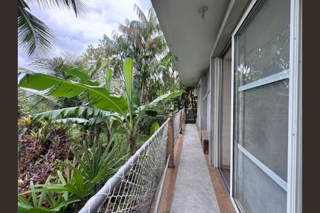 Casa à venda com 320m², 4 quartos e 2 vagasSuíte 1 - Varanda