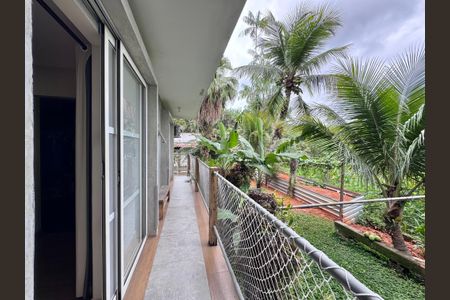 Casa à venda com 320m², 4 quartos e 2 vagasSuíte 1 - Varanda