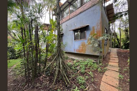 Casa à venda com 320m², 4 quartos e 2 vagasÁrea externa