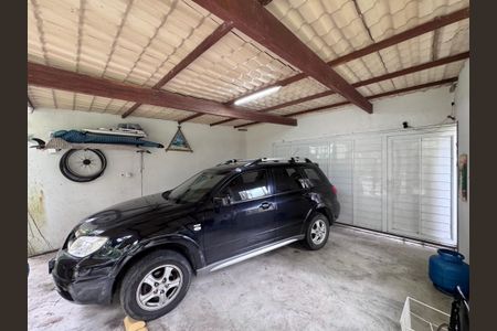 Casa à venda com 320m², 4 quartos e 2 vagasÁrea externa - Garagem
