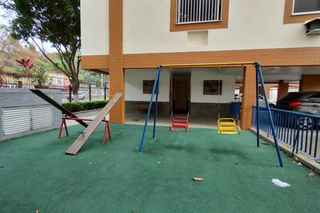 Apartamento para alugar com 60m², 2 quartos e 1 vagaÁrea comum - Playground