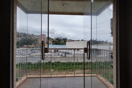 Apartamento para alugar com 60m², 2 quartos e 1 vagaVaranda