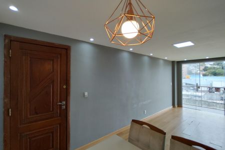 Apartamento para alugar com 60m², 2 quartos e 1 vagaSala