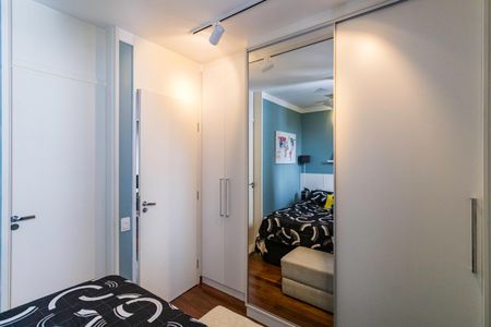 Apartamento à venda com 68m², 2 quartos e 2 vagasSuíte