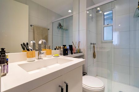 Apartamento à venda com 68m², 2 quartos e 2 vagasBanheiro