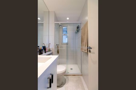 Apartamento à venda com 68m², 2 quartos e 2 vagasBanheiro