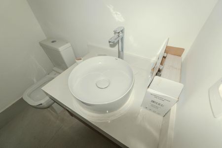 Banheiro de kitnet/studio à venda com 1 quarto, 25m² em Bela Vista, São Paulo