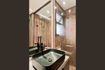 Apartamento à venda com 70m², 2 quartos e 2 vagasBanheiro 1