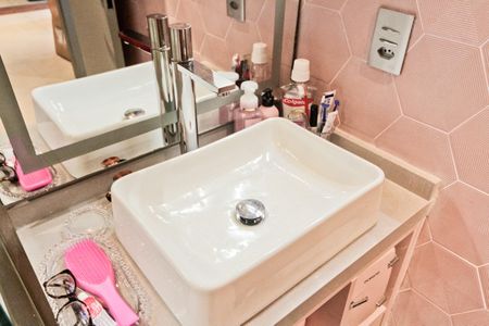 Apartamento à venda com 70m², 2 quartos e 2 vagasBanheiro 2