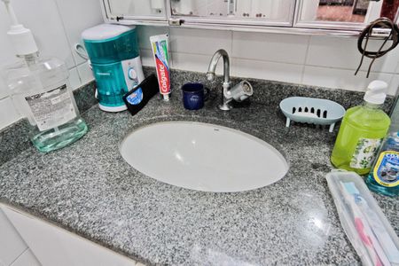 Apartamento à venda com 50m², 2 quartos e 1 vagaBanheiro Social