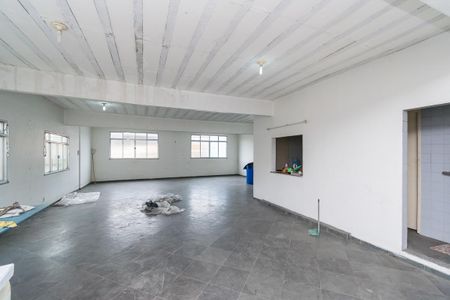 Casa à venda com 100m², 2 quartos e 4 vagasÁrea comum