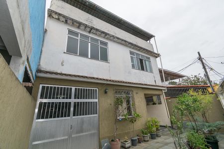 Casa à venda com 100m², 2 quartos e 4 vagasVaranda