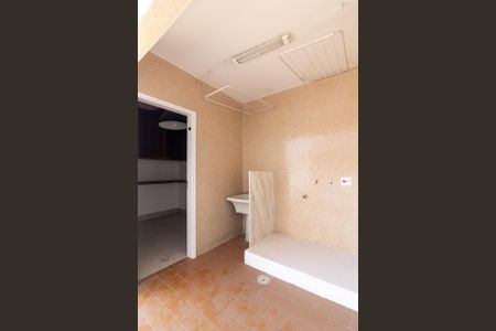 Casa à venda com 140m², 3 quartos e 2 vagasÁrea de Serviço