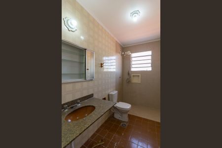 Casa à venda com 140m², 3 quartos e 2 vagasBanheiro da Suíte