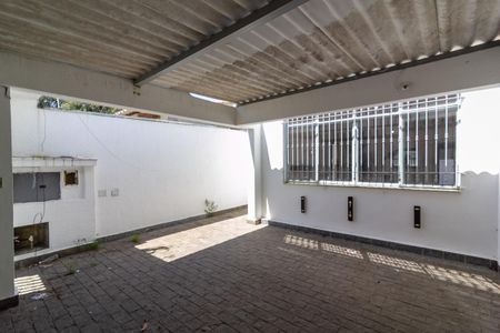 Casa à venda com 140m², 3 quartos e 2 vagasGaragem