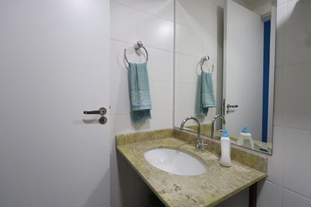 Apartamento à venda com 52m², 2 quartos e 1 vagaBanheiro Social