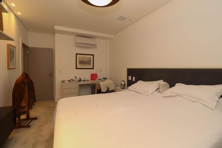 Apartamento para alugar com 156m², 2 quartos e 1 vagaSuíte