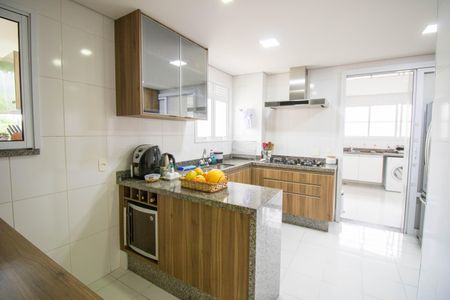 Apartamento à venda com 208m², 4 quartos e 4 vagasCozinha