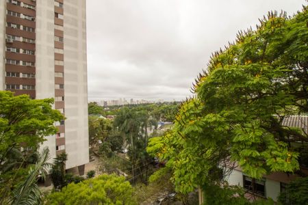 Apartamento à venda com 208m², 4 quartos e 4 vagasVaranda