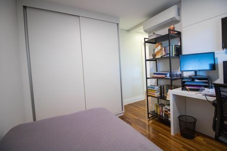 Apartamento à venda com 208m², 4 quartos e 4 vagasSuíte 2