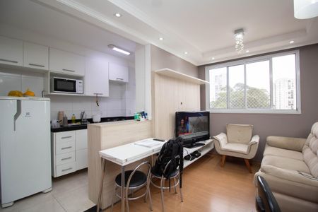 Apartamento à venda com 44m², 2 quartos e 1 vaga Apartamento à venda com 44m², 2 quartos e 1 vagaSala