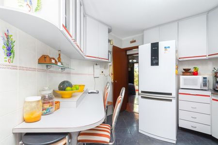 Apartamento à venda com 146m², 3 quartos e 2 vagasCozinha