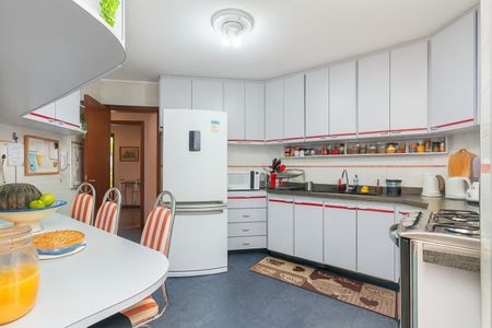 Apartamento à venda com 146m², 3 quartos e 2 vagasCozinha