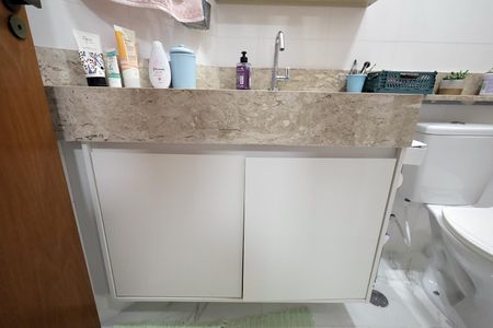 Apartamento à venda com 85m², 3 quartos e 2 vagasBanheiro da Suíte