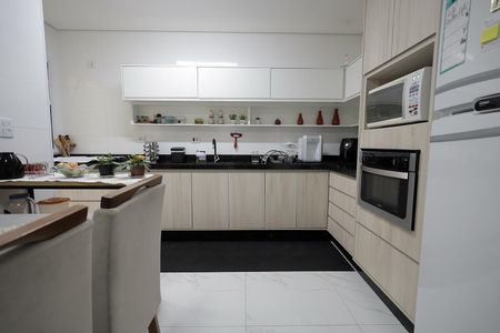 Apartamento à venda com 85m², 3 quartos e 2 vagasCozinha