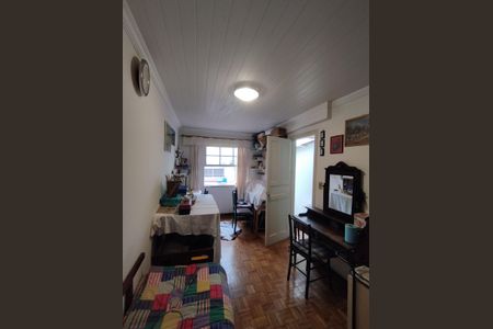 Casa à venda com 130m², 2 quartos e 1 vagaQuarto de Serviço