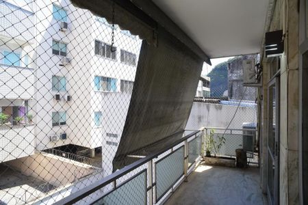 Apartamento à venda com 112m², 4 quartos e 1 vagaVaranda