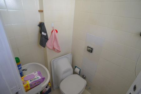 Apartamento à venda com 112m², 4 quartos e 1 vagaBanheiro de Serviço