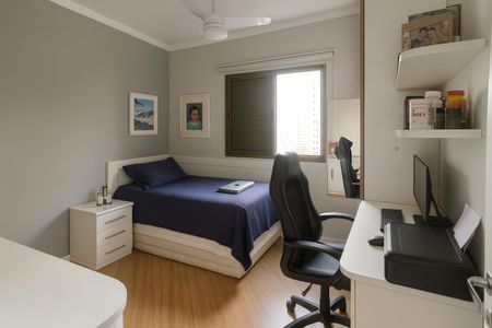 Apartamento à venda com 105m², 3 quartos e 2 vagas Apartamento à venda com 105m², 3 quartos e 2 vagasQuarto