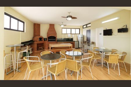 Apartamento à venda com 105m², 3 quartos e 2 vagas Apartamento à venda com 105m², 3 quartos e 2 vagasSalão de jogos