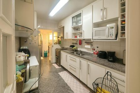 Apartamento à venda com 105m², 3 quartos e 2 vagas Apartamento à venda com 105m², 3 quartos e 2 vagasCozinha
