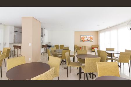 Apartamento à venda com 105m², 3 quartos e 2 vagas Apartamento à venda com 105m², 3 quartos e 2 vagasSalão de jogos