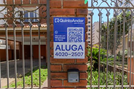 Casa para alugar com 410m², 5 quartos e 3 vagas Casa para alugar com 410m², 5 quartos e 3 vagasPlaquinha