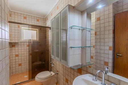 Casa para alugar com 410m², 5 quartos e 3 vagas Casa para alugar com 410m², 5 quartos e 3 vagasBanheiro Social