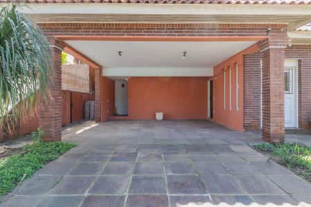 Casa para alugar com 410m², 5 quartos e 3 vagas Casa para alugar com 410m², 5 quartos e 3 vagasGaragem