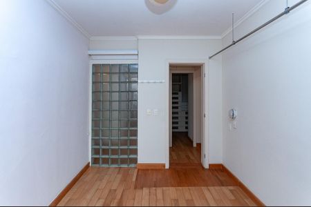 Apartamento para alugar com 405m², 4 quartos e 4 vagas Apartamento para alugar com 405m², 4 quartos e 4 vagasCloset Suíte 1