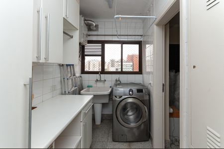 Apartamento para alugar com 405m², 4 quartos e 4 vagas Apartamento para alugar com 405m², 4 quartos e 4 vagasÁrea de Serviço