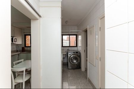 Apartamento para alugar com 405m², 4 quartos e 4 vagas Apartamento para alugar com 405m², 4 quartos e 4 vagasÁrea de Serviço