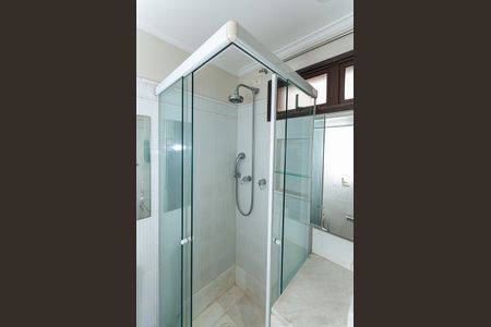 Apartamento para alugar com 405m², 4 quartos e 4 vagas Apartamento para alugar com 405m², 4 quartos e 4 vagasBanheiro da Suíte 3