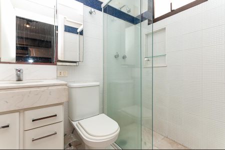 Apartamento para alugar com 405m², 4 quartos e 4 vagas Apartamento para alugar com 405m², 4 quartos e 4 vagasBanheiro da Suíte 2